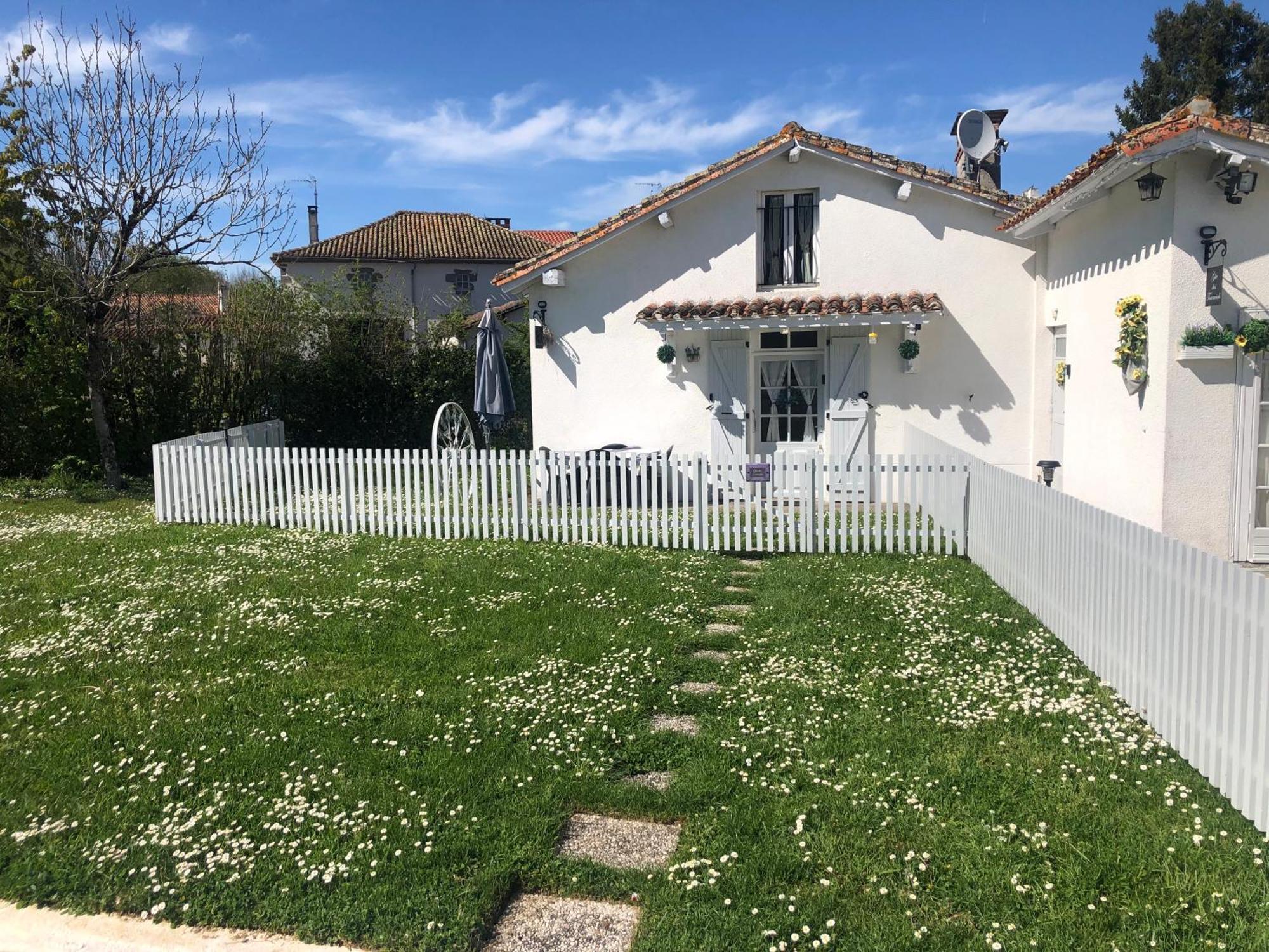 Gite Des Lavandes Oradour-Fanais Exterior foto
